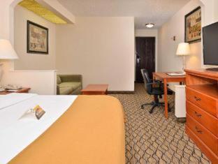 Quality Inn & Suites Jefferson City