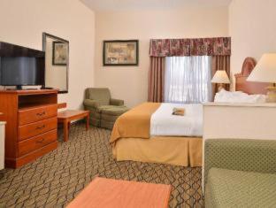 Quality Inn & Suites Jefferson City