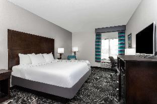 La Quinta Inn & Suites by Wyndham Columbus - Edinburgh