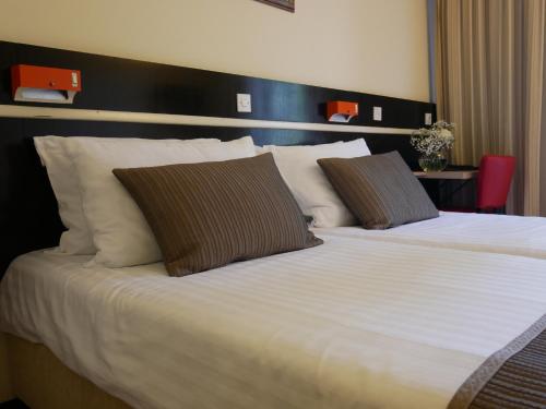 Standard Double Room, Lake Side, Balcony
