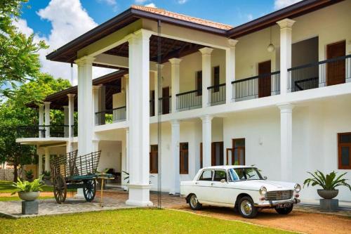 The Notary's House - Makandura