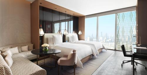 2 twin beds