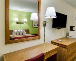 Econo Lodge University Lawrence