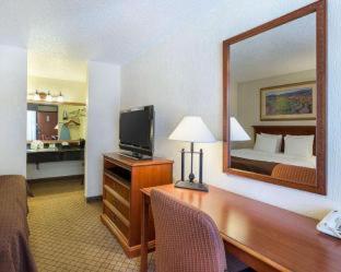 Clarion Inn Channelview