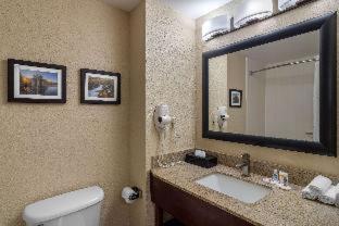 Comfort Suites