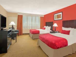 Ramada Plaza by Wyndham Fayetteville Fort Bragg Area