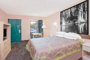 Super 8 by Wyndham Columbia, Columbia (photo 5)