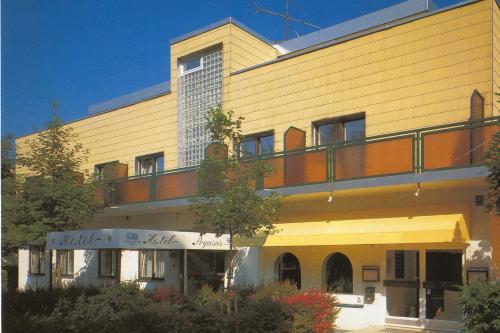 Hotel Pegasus – Munich, CO