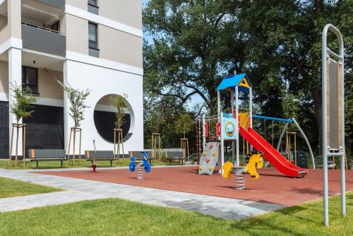 สนามเด็กเล่น, CHILLIapartamenty - Platany - POWDER in วึสปา โซลนา