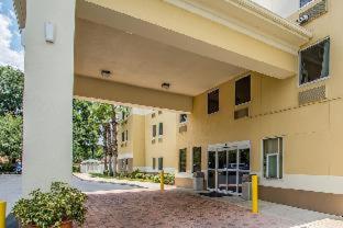 Comfort Inn & Suites DeLand - near University