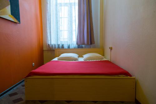 Hostel Ugolok - image 14