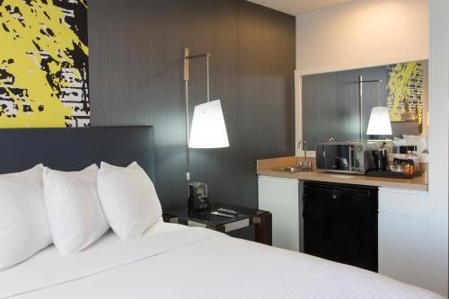 2 double beds