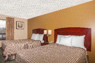 Days Inn by Wyndham Utica