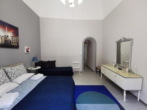 Two Rooms Bellini near Teatro Massimo 5