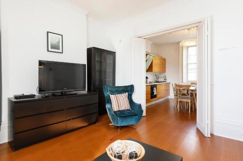 Fantastic Stays at Camden 2