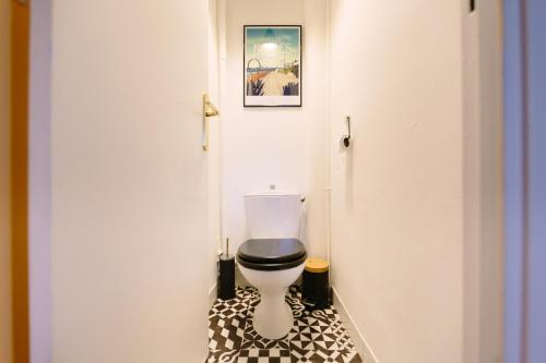 Two-Bedroom Apartment image 8