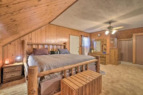 Charming Cabin with Mtn Views Hike Bike and Ski - image 8