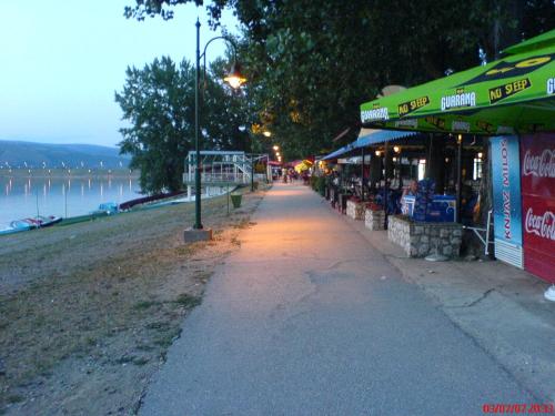 Strand, Apartmani Novak - Srebrno jezero in Veliko Gradiste