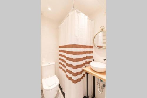 Town Hall Room Type - Two-Bedroom Apartment