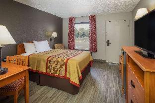 Days Inn by Wyndham Wilson - Hotel