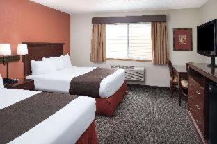 AmericInn by Wyndham Valley City - Conference Center