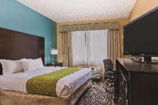 La Quinta Inn & Suites by Wyndham Boise Airport photo