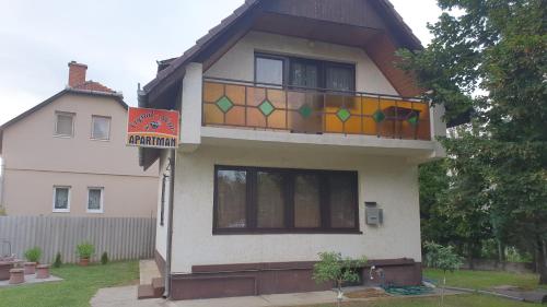 Crystal Sosto Apartman