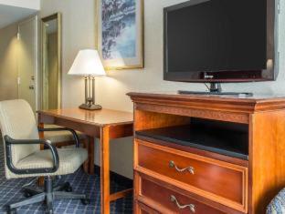 Clarion Hotel & Conference Center in Ronkonkoma, USA