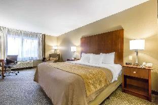 Comfort Inn & Suites East Moline