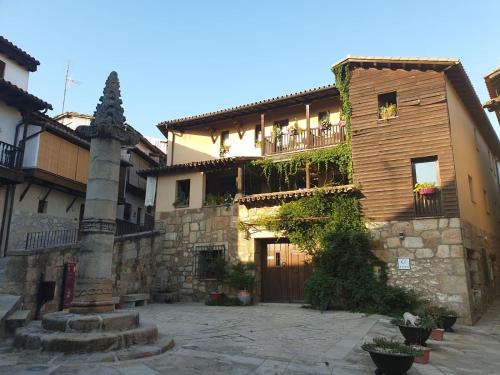 Valverde de la Vera Hotels