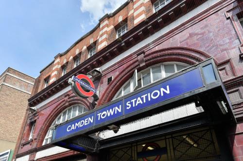 Fantastic Stays at Camden - image 4
