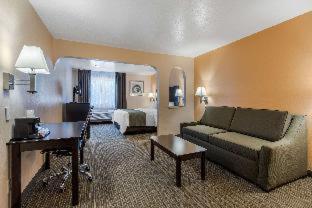 Quality Inn & Suites Albuquerque North near Balloon Fiesta Park, Albuquerque (zdjęcie 4)