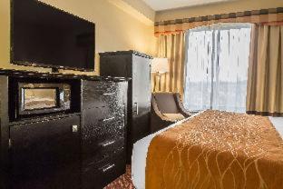 Comfort Inn & Suites LaGuardia Airport