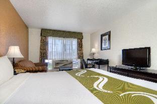 Quality Inn Tulare in Tulare (CA)