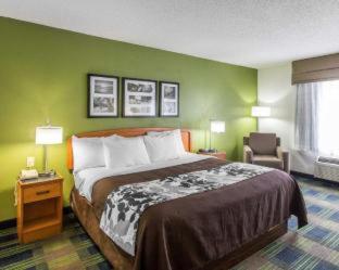 Sleep Inn and Suites Smyrna