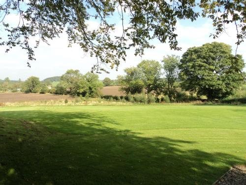 26611512 Stirk House Hotel
