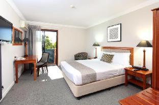 Ramada by Wyndham Brisbane Windsor Hotel