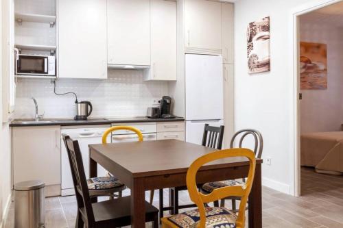  Sensacional Apartamento Junto a Palacio Real by Batuecas in Madrid