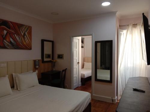 Faria Guimares Porto Centro - Rooms & Cosy Apartments - image 6