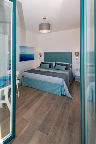 Superior Studio with Terrace image 10