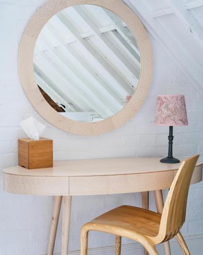 Bird & Carter Fonthill - image 5