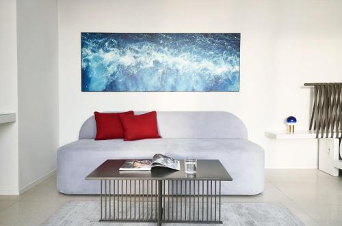 Alti Santorini Suites - image 12
