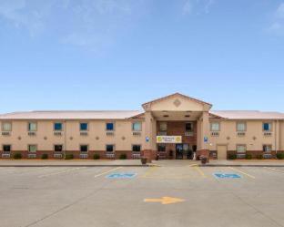 Econo Lodge  Inn & Suites