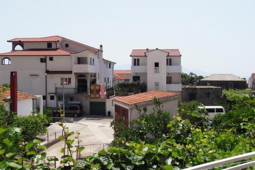 Apartments and rooms by the sea Zaostrog, Makarska - 2662
