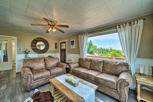 Yellowstone Country Family Home with Deck and View