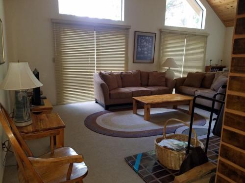 Lepley Cabin - image 7