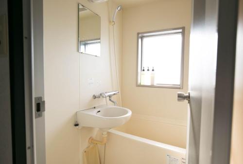 Small Double Room image 10