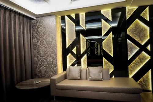 Surreal-Lujhou in Districtul Luzhou