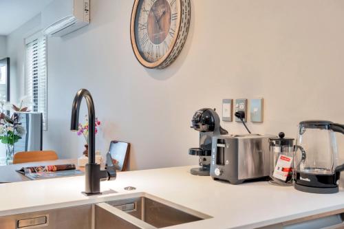 Greenwich Townhouse with Parking and Air-Con, Auckland (foto 8)