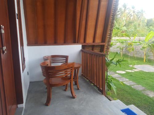 Tropical Sunday Bungalow - Surf And Stay